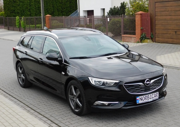 Opel Insignia cena 56980 przebieg: 166700, rok produkcji 2018 z Błonie małe 352